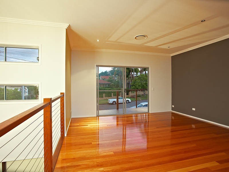 11 Waratah Avenue, Holland Park West QLD 4121