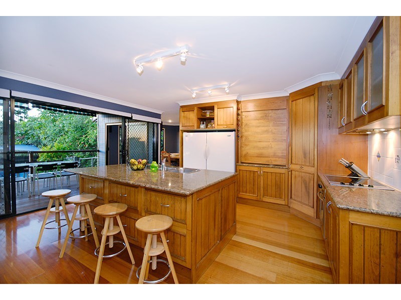 381 Chatsworth Road, Coorparoo QLD 4151