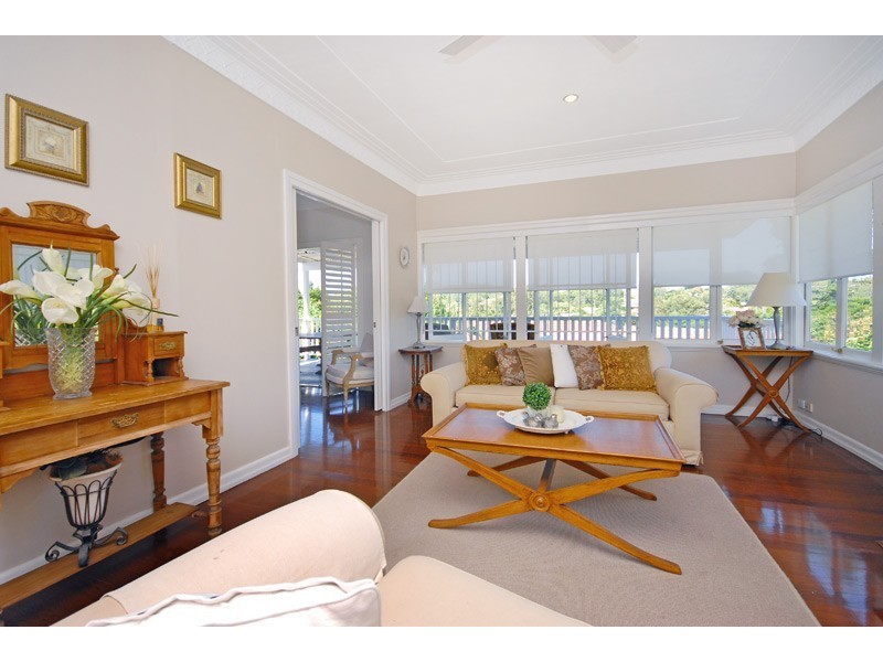 18 Strangman Terrace, Coorparoo QLD 4151