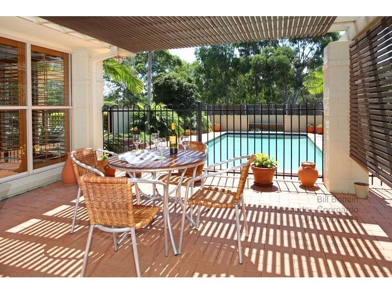 467 Pine Mountain Road, Carindale QLD 4152