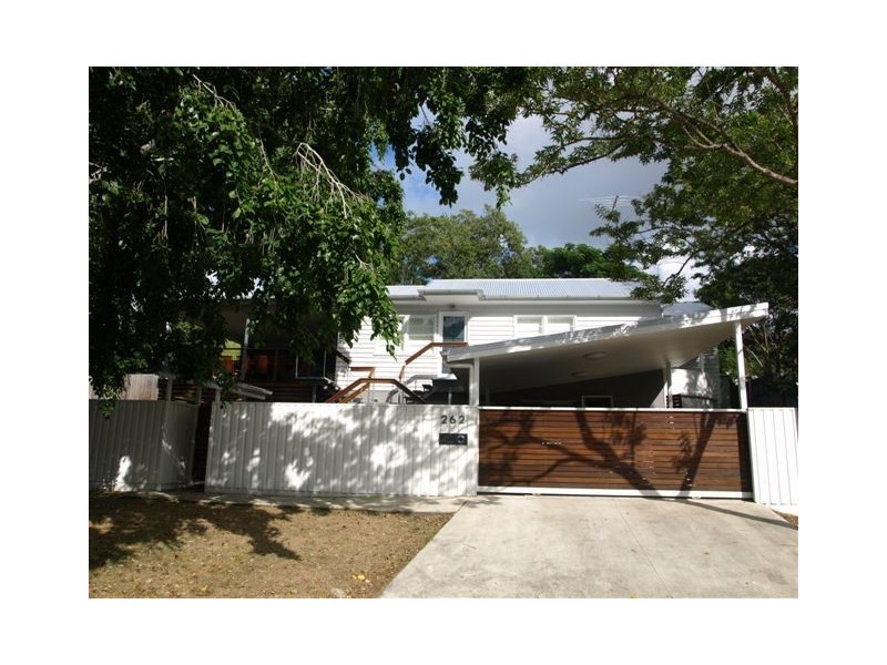 262 Bennetts Road, Norman Park QLD 4170