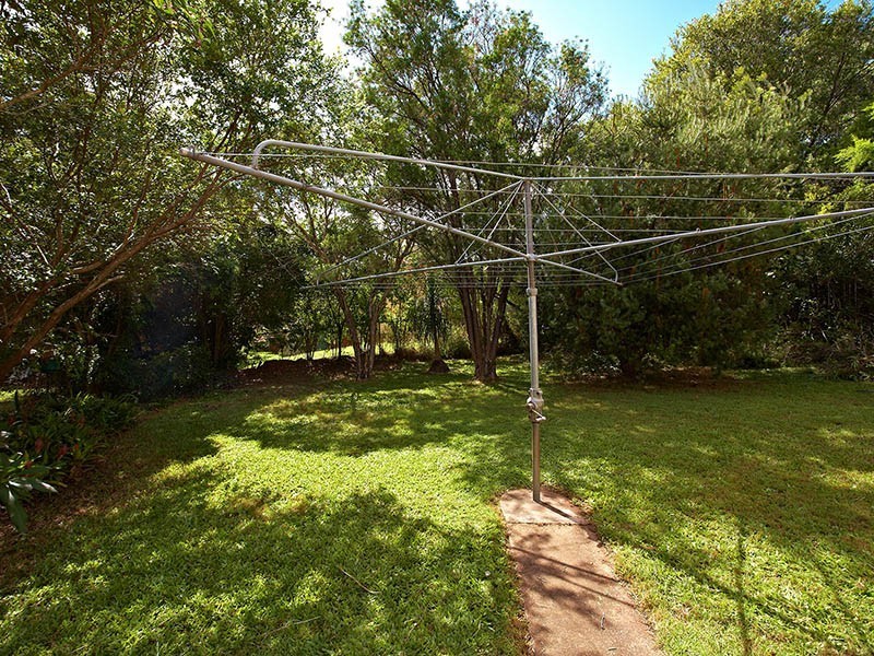 15 Monza Street, Holland Park West QLD 4121