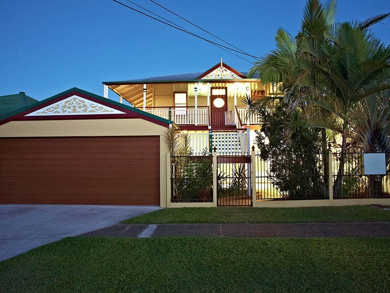 22 Nicholson Street, Greenslopes QLD 4120