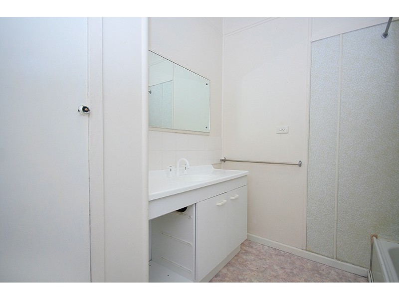 16 Nelson Street, Coorparoo QLD 4151