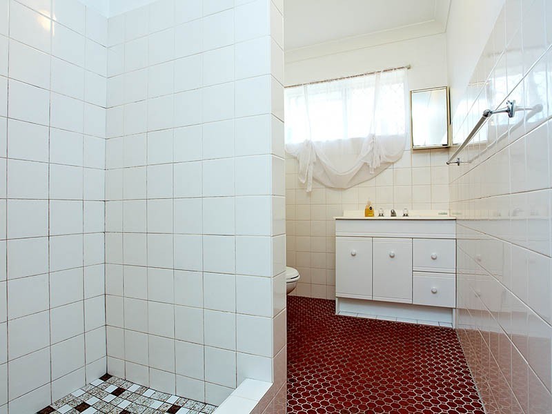 8/81 Kitchener Street, Coorparoo QLD 4151