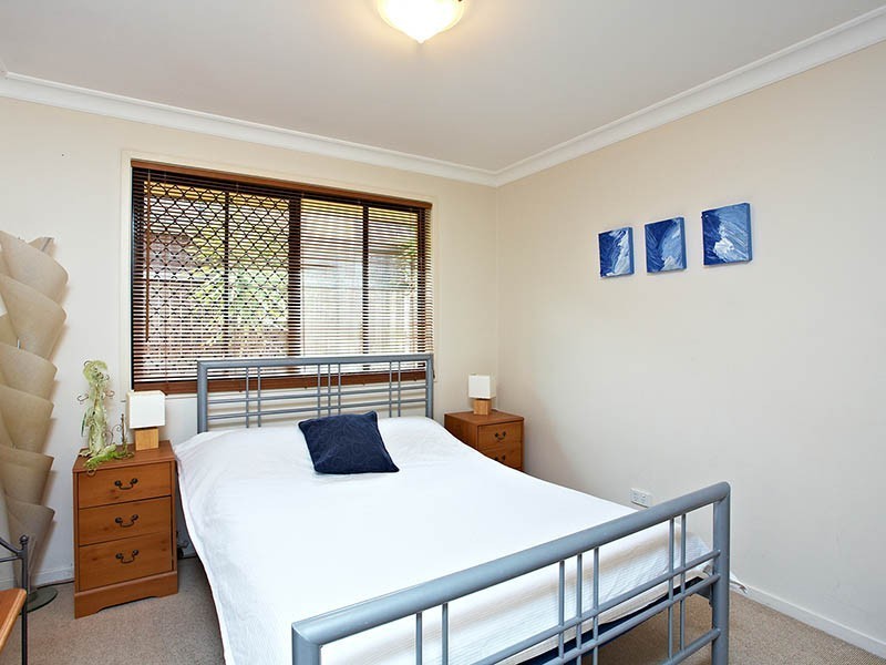 12 Narrabeen Crescent, Carindale QLD 4152