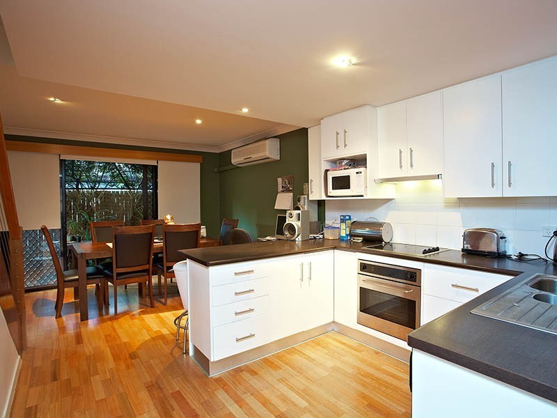 6/16 Rogoona Street, Morningside QLD 4170