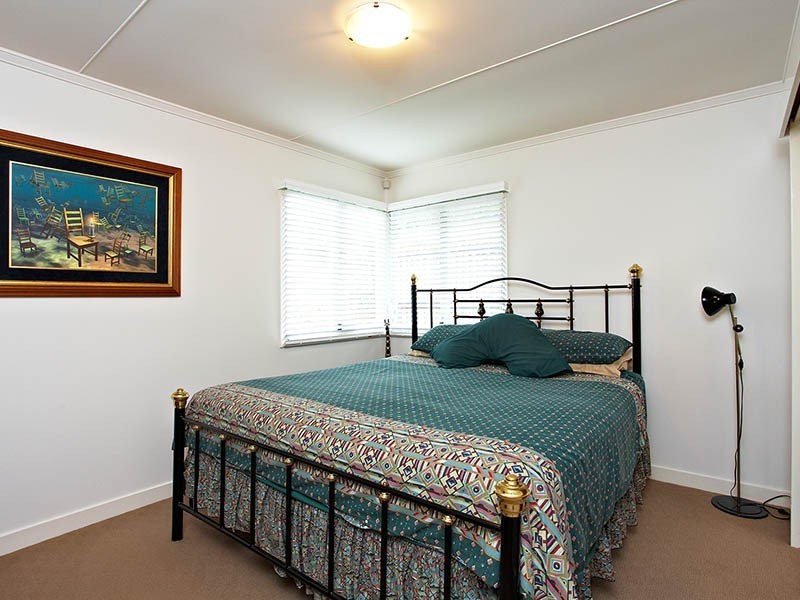 58 Dunrod Street, Holland Park West QLD 4121