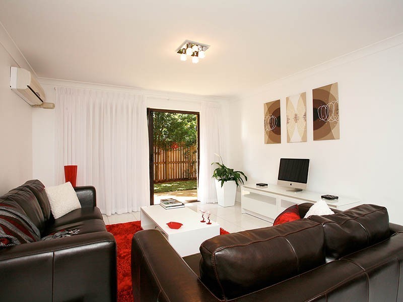 1/43 Rutland Street, Coorparoo QLD 4151