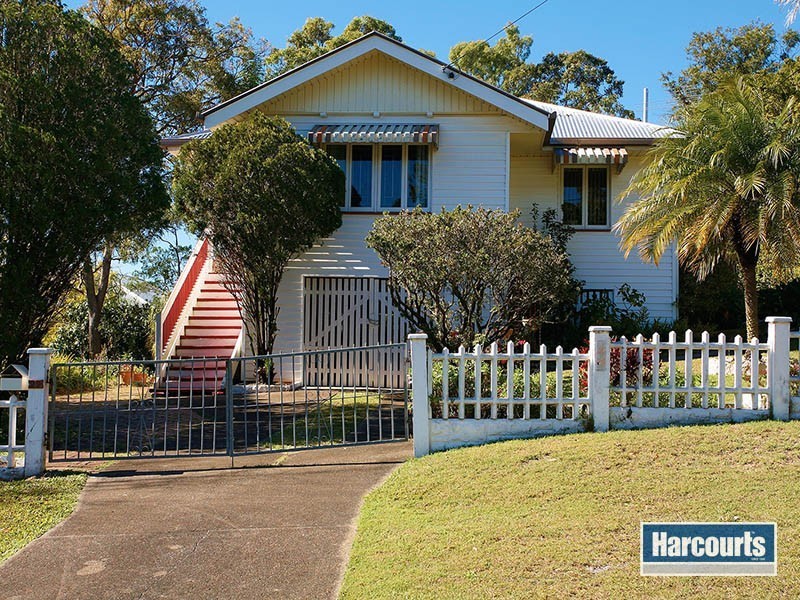 29 Turquoise Street, Holland Park QLD 4121