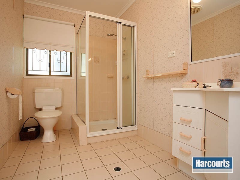 29 Turquoise Street, Holland Park QLD 4121