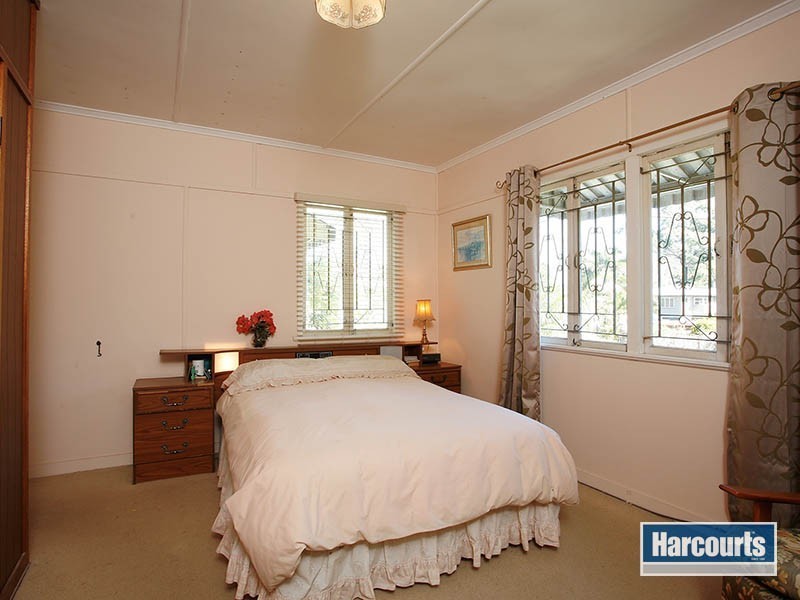 29 Turquoise Street, Holland Park QLD 4121