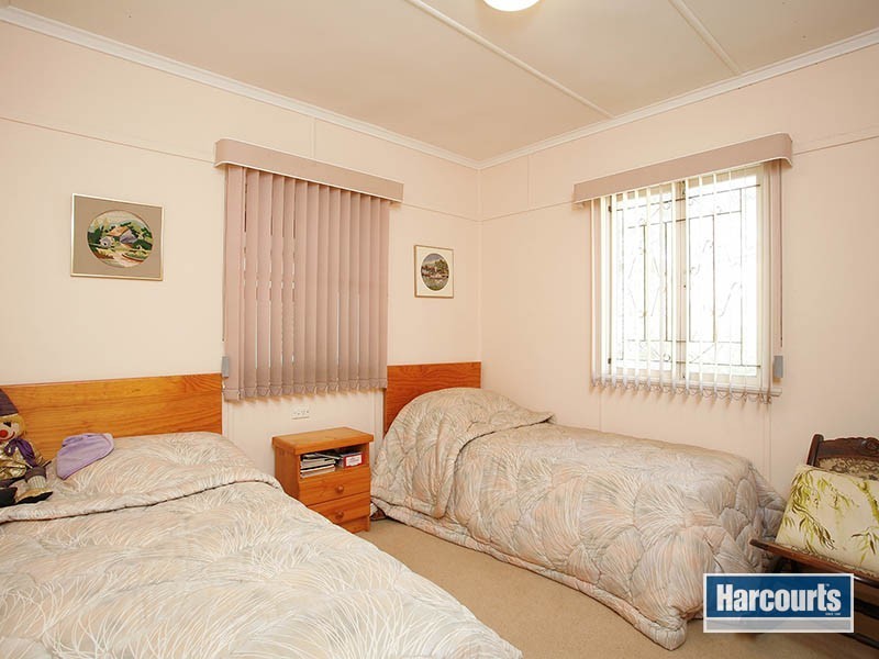 29 Turquoise Street, Holland Park QLD 4121