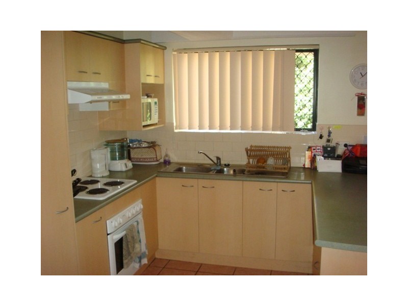 1/41 Robinson Street, Coorparoo QLD 4151