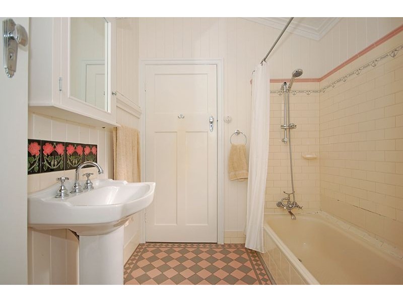 47 Brae Street, Coorparoo QLD 4151