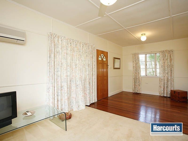 26 Errey Street, Camp Hill QLD 4152