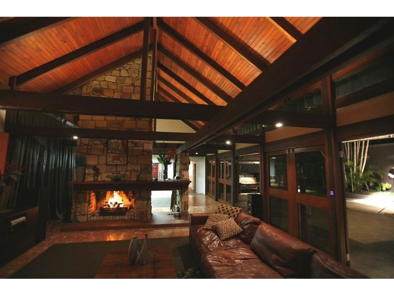 15 Jocelyn Place, Mount Gravatt East QLD 4122