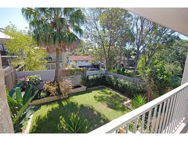 30 Melbourne Avenue, Camp Hill QLD 4152