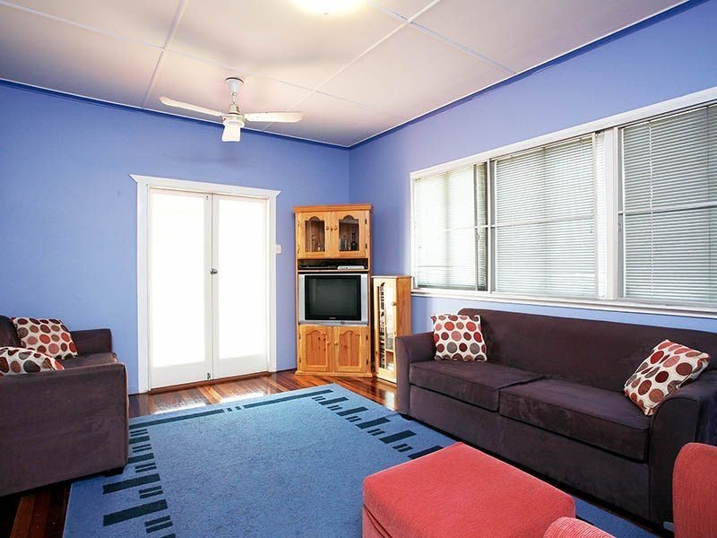 42 Jerome Street, Coorparoo QLD 4151