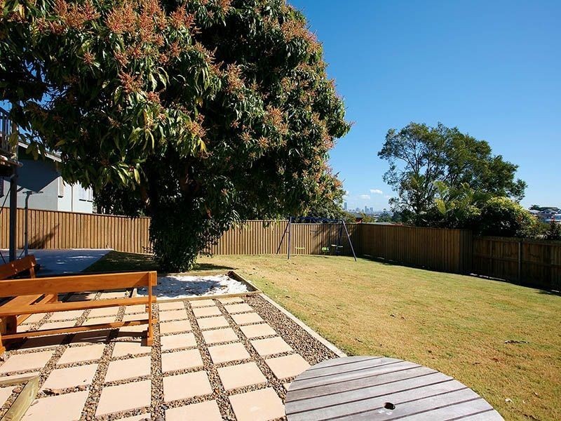 42 Jerome Street, Coorparoo QLD 4151