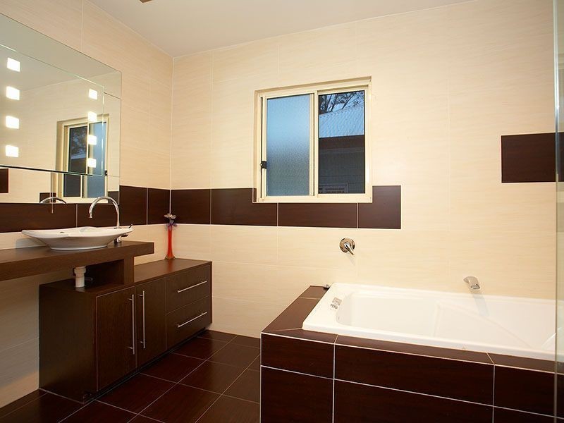 19 Garden Street, Greenslopes QLD 4120