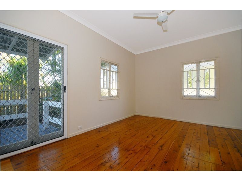 46 Daniells Street, Carina QLD 4152