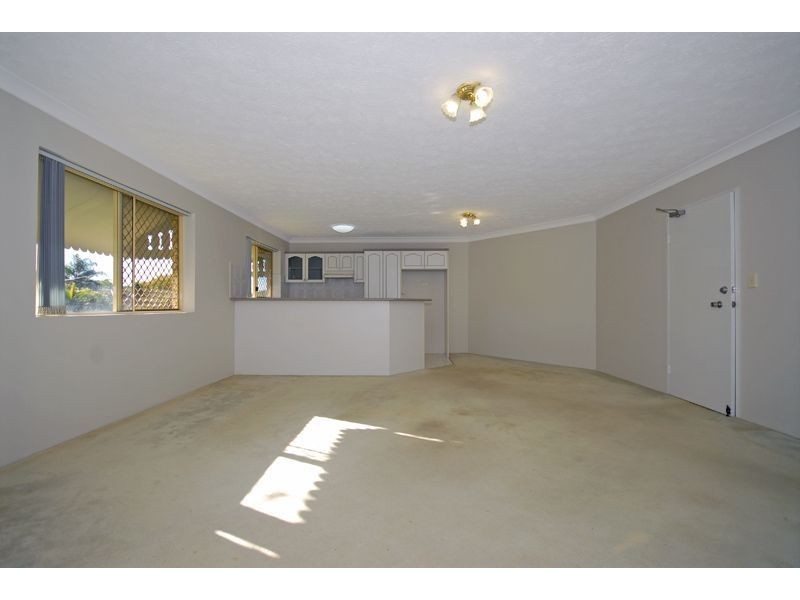 2/27 Nelson Street, Coorparoo QLD 4151