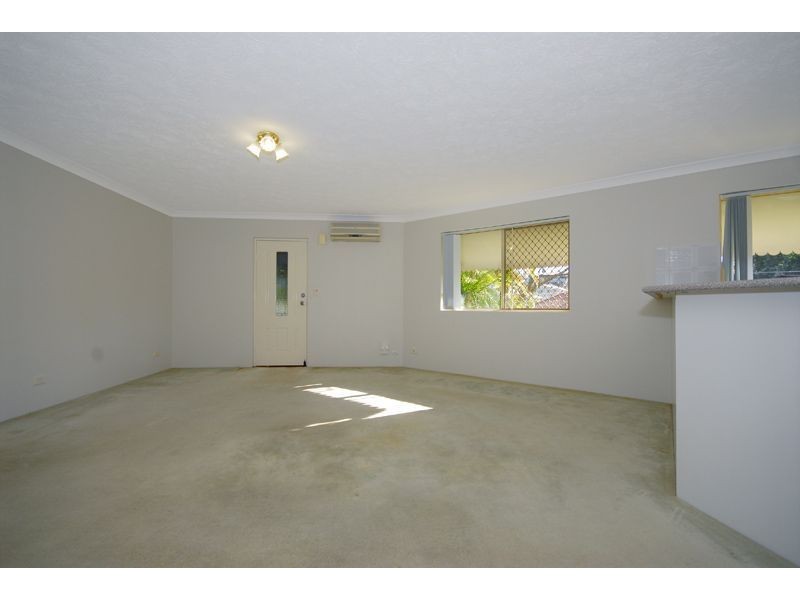 2/27 Nelson Street, Coorparoo QLD 4151