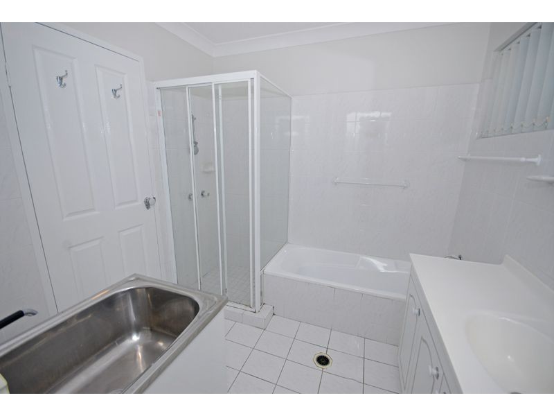 2/27 Nelson Street, Coorparoo QLD 4151