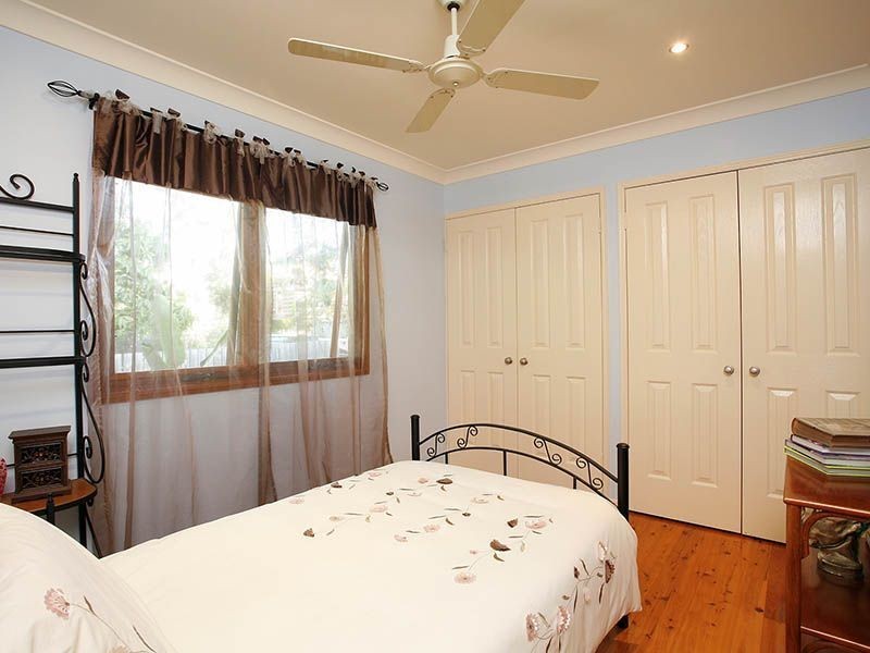 2 Baden Powell Place, Camp Hill QLD 4152