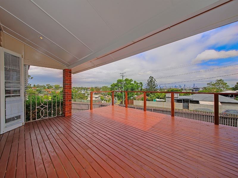 2 Sirius Street, Coorparoo QLD 4151