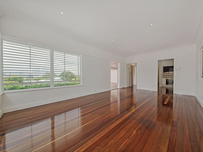 2 Sirius Street, Coorparoo QLD 4151