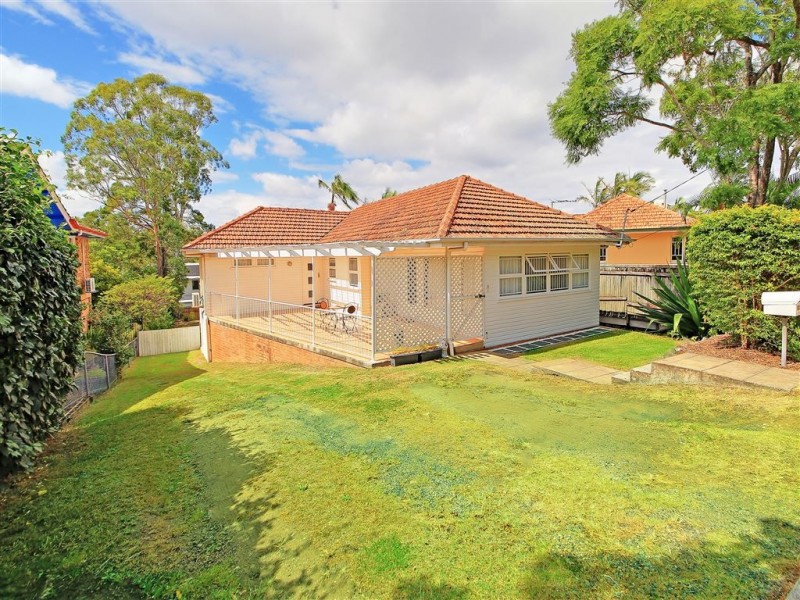 62 Buena Vista Avenue, Coorparoo QLD 4151