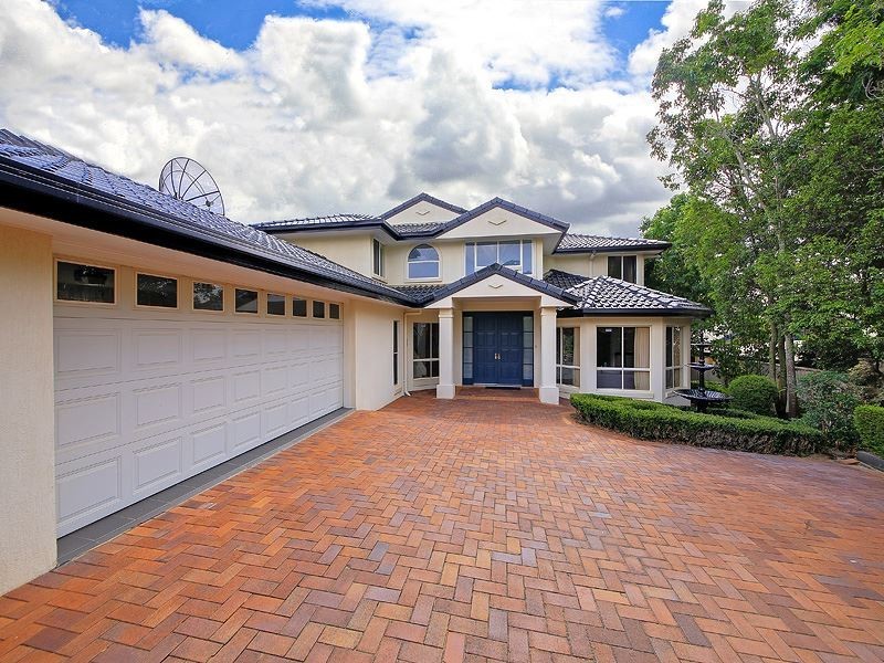 53 Fairway Place, Carindale QLD 4152