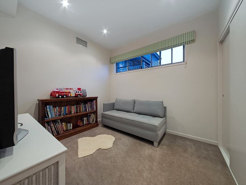 21 Wyena Street, Camp Hill QLD 4152