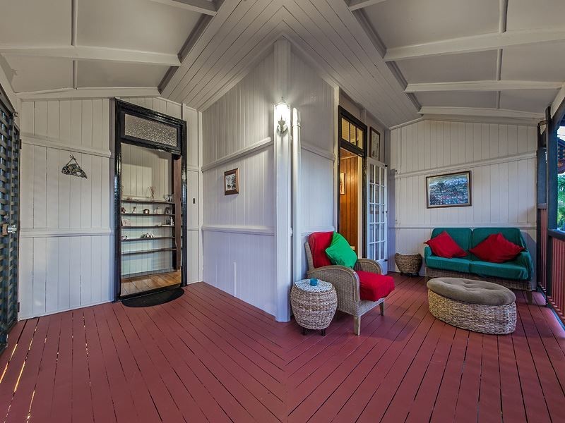 277 Bennetts Road, Norman Park QLD 4170