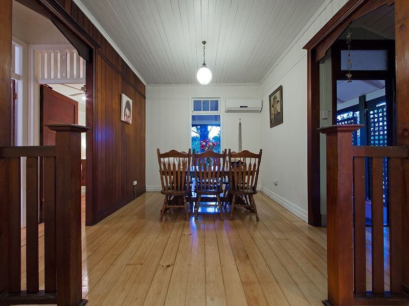 277 Bennetts Road, Norman Park QLD 4170