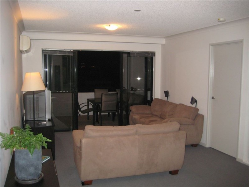 51/15 Kitchener Street, Coorparoo QLD 4151