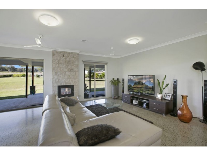 1 Venus Court, Karalee QLD 4306