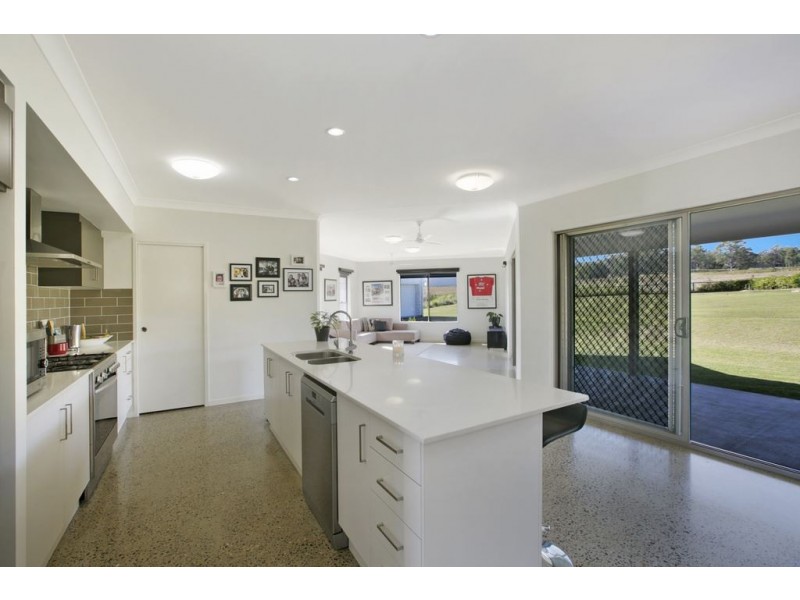 1 Venus Court, Karalee QLD 4306