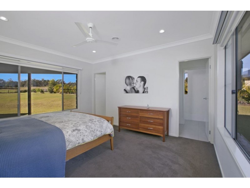 1 Venus Court, Karalee QLD 4306