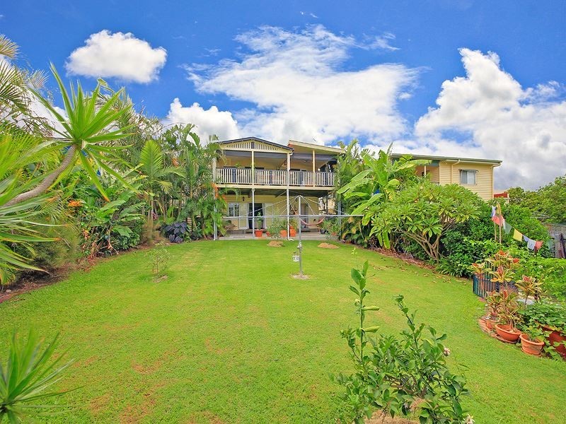 90 Bennetts Road, Camp Hill QLD 4152