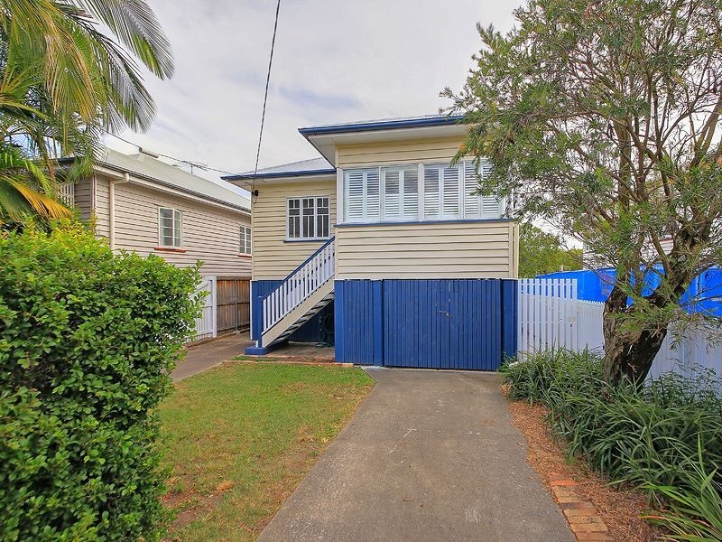 30 Bennetts Road, Camp Hill QLD 4152