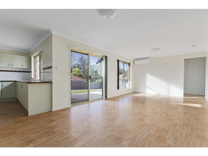 13 Woodrow Place, Marsden QLD 4132