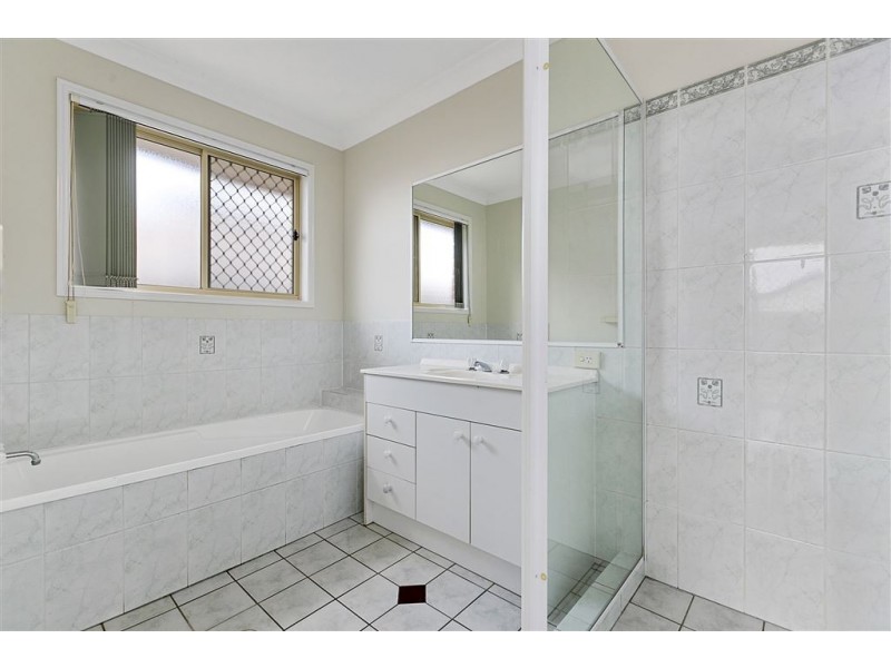 13 Woodrow Place, Marsden QLD 4132