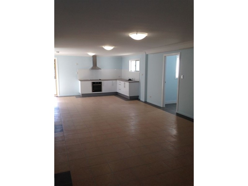 18b Jubilee Street, Greenslopes QLD 4120