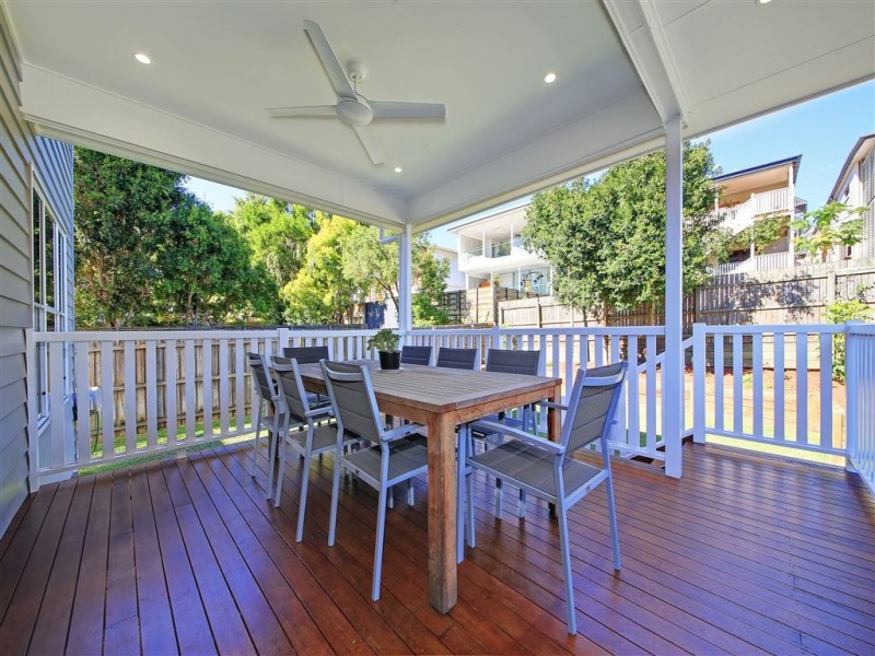 31 Greens Road, Coorparoo QLD 4151