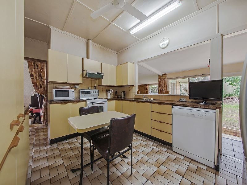 50 Wylma Street, Holland Park QLD 4121