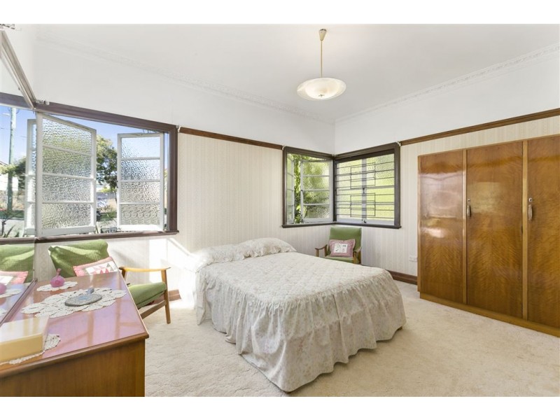 13 Weal Avenue, Tarragindi QLD 4121