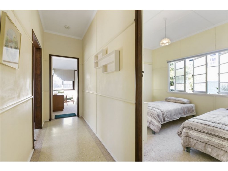 13 Weal Avenue, Tarragindi QLD 4121